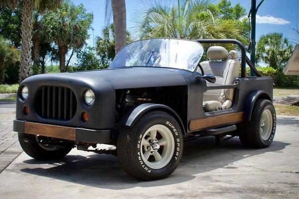 Bản độ Jeep Wrangler 1988 trang bị động cơ Ford V8 với giá chỉ hơn 400 triệu đồng