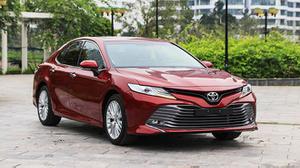 "Ngàn năm có một" Toyota Camry 2.5Q đang giảm mạnh đến 75 triệu đồng