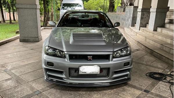 Nissan Skyline GT-R R34 "hàng hiếm" rao bán giá đắt đỏ