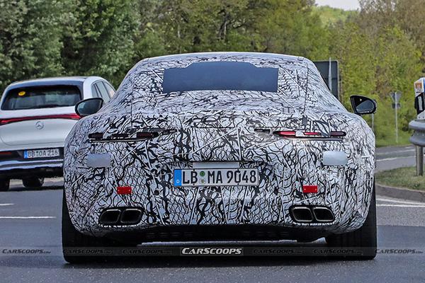 Bắt gặp Mercedes-AMG GT thế hệ mới chạy thử nghiệm với ngoại hình lạ mắt