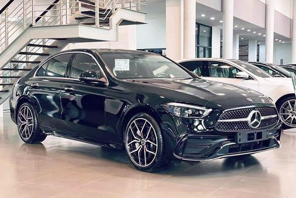 Mercedes-Benz Việt Nam triệu hồi loạt xe C-Class vì lỗi cụm bơm nhiên liệu