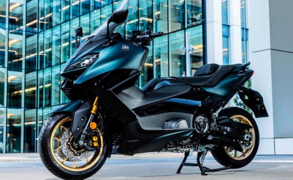 Yamaha TMAX TECH MAX ra mắt với dàn trang bị hiện đại