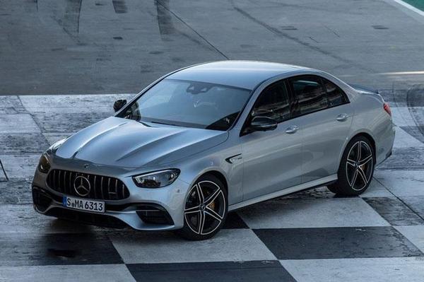 Top 10 mẫu sedan thể thao tốt nhất năm 2022