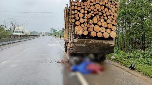 Con rể và mẹ vợ tử vong trên đường đi đầy tháng sau va chạm với ô tô tải