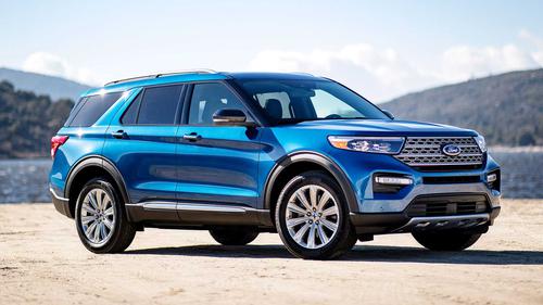 Ford Explorer dù giảm gần 500 triệu vẫn "ì ạch" doanh số
