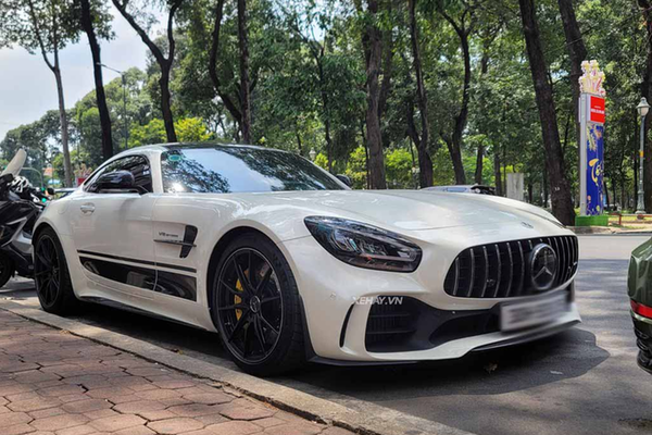 Mercedes-AMG GT R đầu tiên mang biển Hà Nội với giá 11,5 tỷ đồng