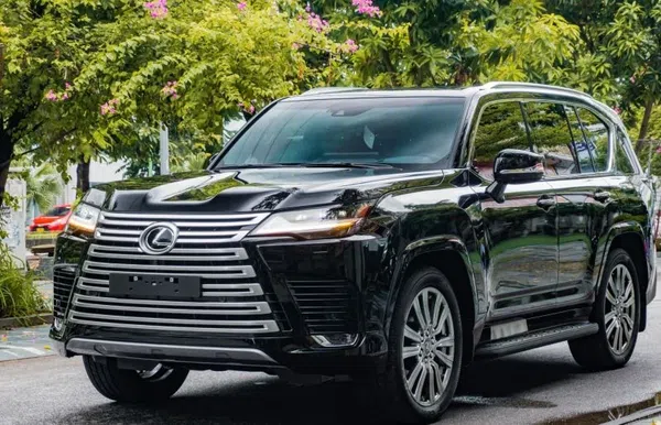 Lỗi hộp số, Toyota triệu hồi hơn 1.300 xe  Land Cruiser 300 và  Lexus LX 600