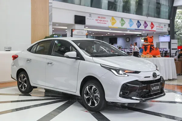 Toyota Vios sau ưu đãi giảm giá mạnh, chỉ còn hơn 400 triệu đồng