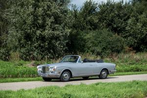 Một lần nữa cái tên Rolls-Royce Silent Shadow lại xuất hiện trên thị trường