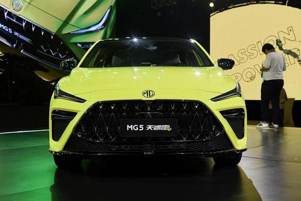 MG5 Scorpio 2022 ra mắt với ngoại hình thể thao