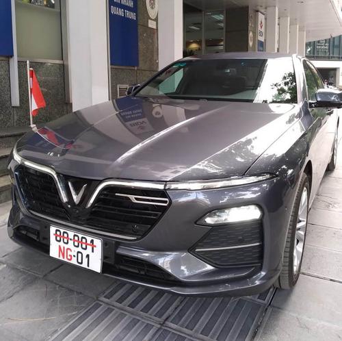 Xe Việt VinFast Lux A2.0 được ĐSQ Áo tin tưởng lựa chọn