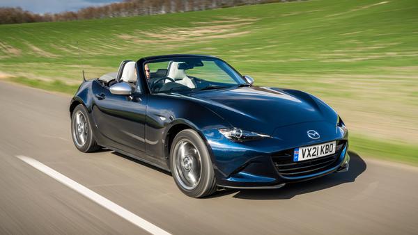 Mazda MX-5 phiên bản giới hạn Sport Venture chỉ 160 chiếc được sản xuất