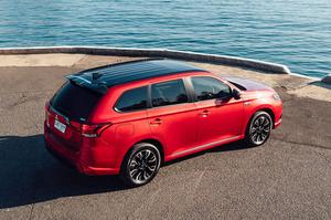 Mitsubishi Outlander PHEV 2021 sẽ được bán với giá gần 50.000 đô la