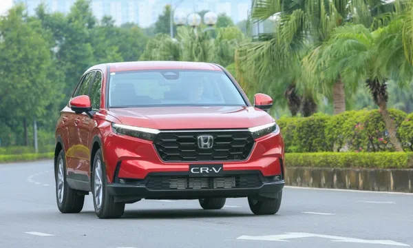 Honda CR-V 2024 trước sức ép giảm giá tại thị trường Việt, hãng ưu đãi lên tới 115 triệu đồng