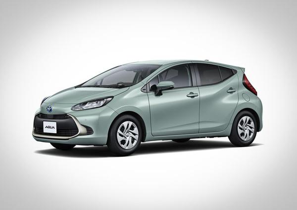 Xe hybrid cỡ nhỏ Toyota Prius c 2021 ra mắt, được nâng cấp công nghệ pin