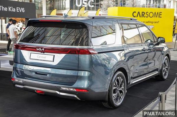 "Soi" Kia Carnival 2022 bản lắp ráp tại Malaysia có giá từ 1,22 – 1,38 tỷ đồng