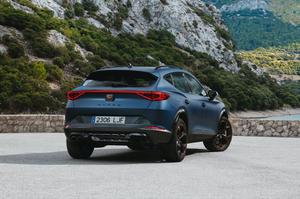 Cupra Formentor 2021 phiên bản cao cấp ra mắt tại Anh Quốc