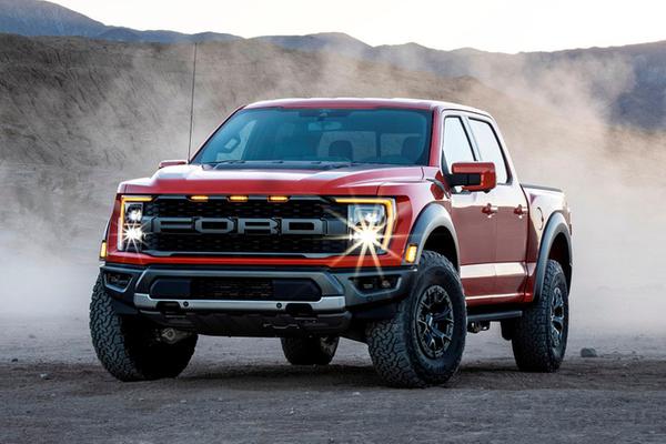 Ford buộc phải tiếp tục dừng nhà máy sản xuất một lần nữa do thiếu hụt chip bán dẫn