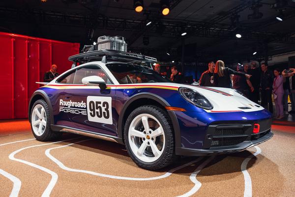 Porsche 911 Dakar bản cao cấp nhất