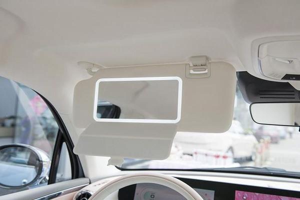 ORA Ballet Cat - xe điện dành riêng cho chị em phụ nữ ngày "đèn đỏ"