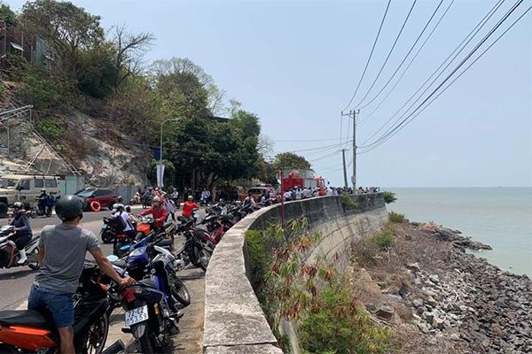 Người đàn ông lao xuống bãi đá tử vong tại "khúc cua tử thần" Vũng Tàu