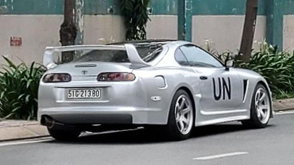 Toyota Supra thế hệ thứ 4 thay áo mới, gia nhập garage nghìn tỷ của Trung Nguyên Legend