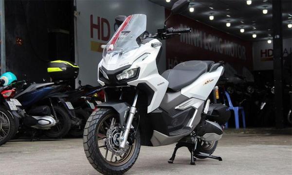 Honda ADV 160 đầu tiên cập bến Việt Nam với giá 93 triệu đồng