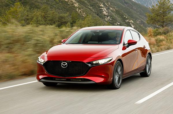 Bảng giá mới nhất tháng 10 của các mẫu xe Mazda3