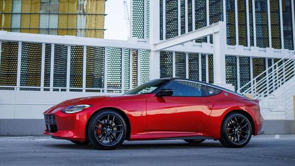 Xe thể thao Nissan Z 2023 có giá hấp dẫn, chỉ từ 39.990 USD