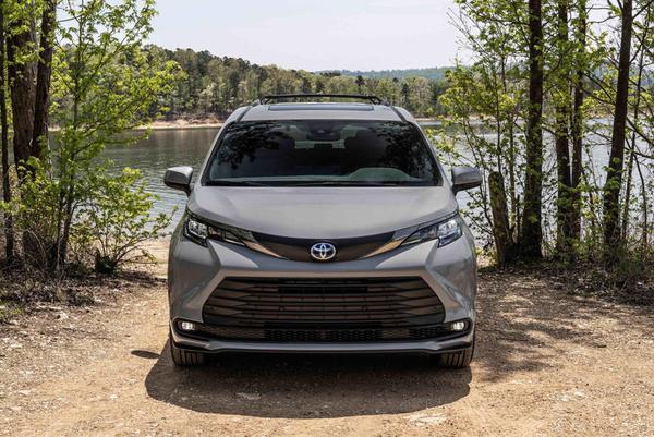 Toyota Sienna 2021 ra mắt phiên bản dã ngoại mới dành cho hội thích đi phượt