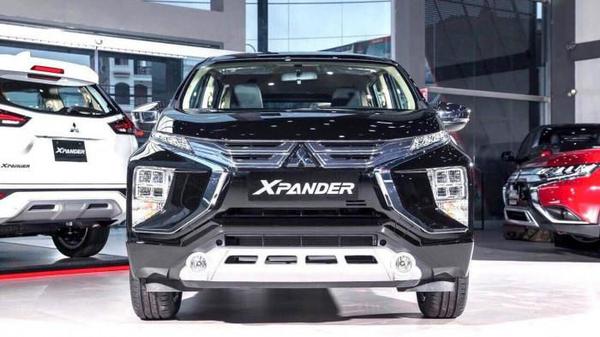 Mitsubishi Xpander giảm giá kỷ lục, quyết đấu Toyota Veloz Cross, Avanza Premio