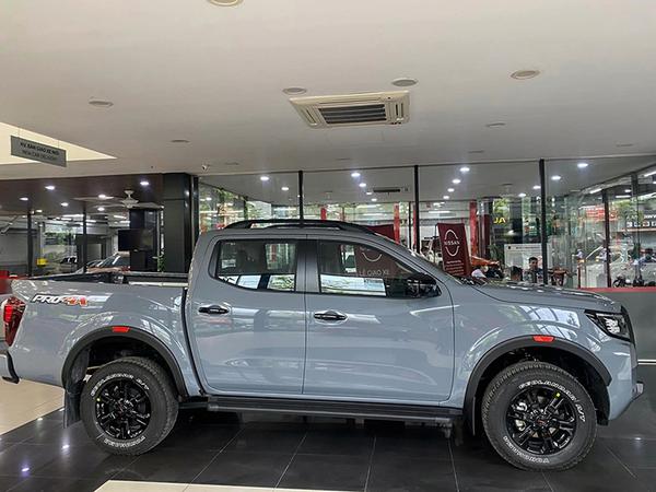 Nissan Navara 2022 có mặt tại đại lý, sẵn sàng chờ ngày ra mắt