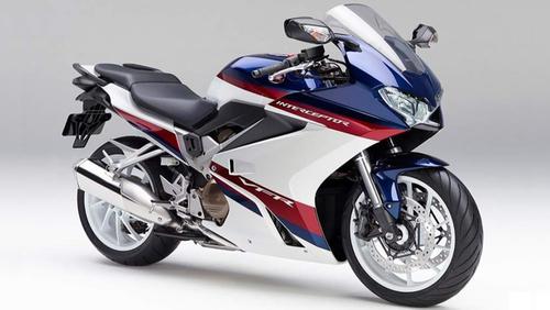 Thương hiệu Honda đang phát triển mẫu xe được trang bị động cơ V4 ?