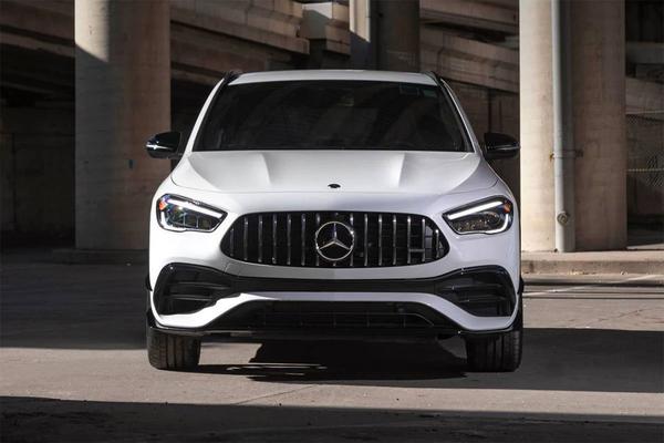 Ô tô hiệu suất cao Mercedes-AMG GLA 2022 ra mắt tại Việt Nam với giá từ 3,43 tỷ đồng