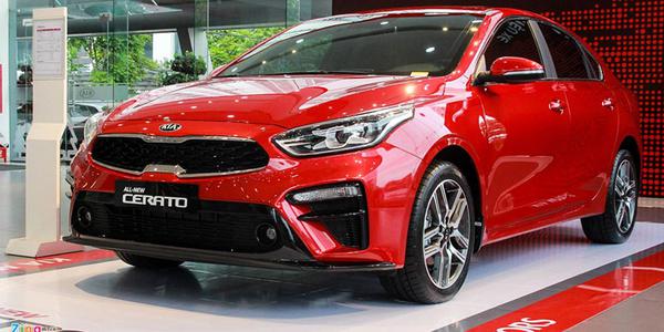 Kia Cerato 2021 bất ngờ giảm giá giữa mùa dịch lên đến 30 triệu đồng