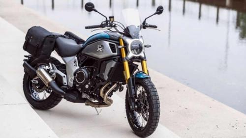 CFMoto 700CL-X 2021 mang thiết kế Naked bike hoài cổ
