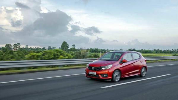 Giá lăn bánh Honda Brio tháng 01/2022, giảm 100% LPTB