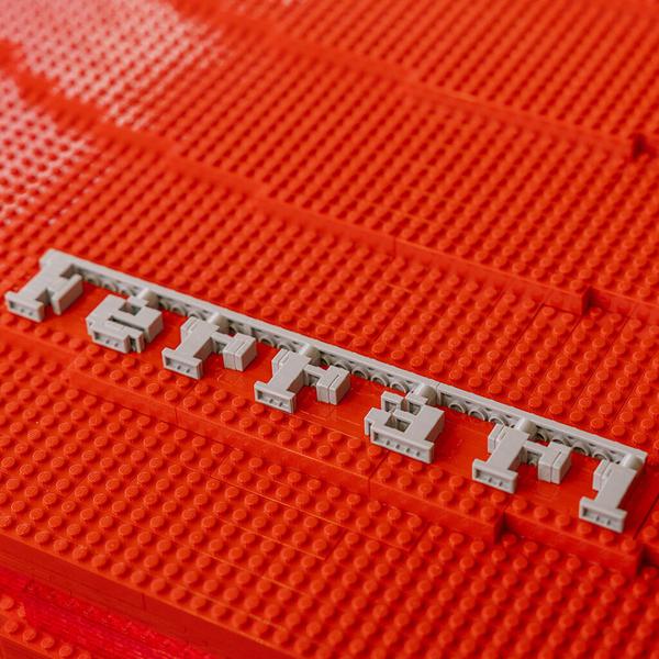 Ferrari Monza SP1 cỡ lớn được làm hoàn toàn bằng các mảnh ghép Lego