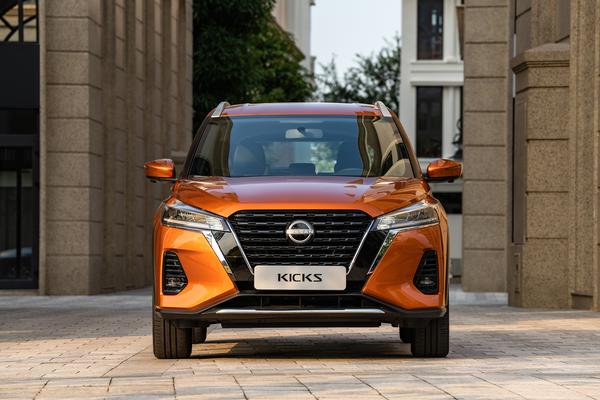 Cận cảnh Nissan Kicks vừa mở bán tại Việt Nam