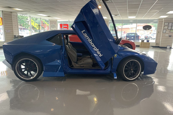 Honda Civic "hàng nhái" Lamborghini Aventador giá 571 triệu đồng