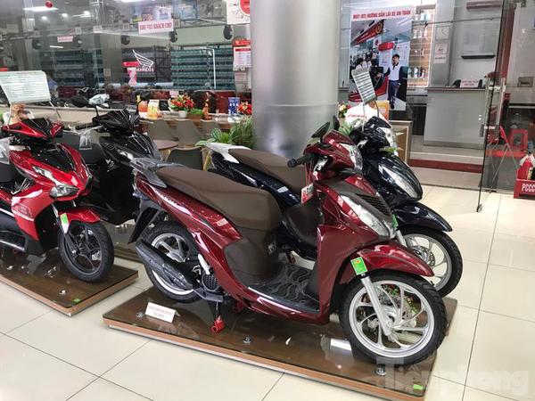 Giá của Honda SH 350i giảm sâu so với đề xuất