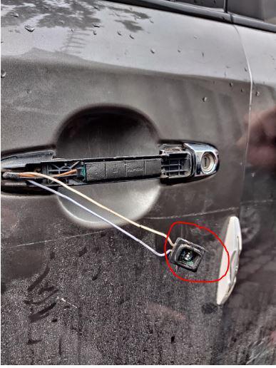 Cách thay Kia Forte bị lỗi nút bấm mở cửa