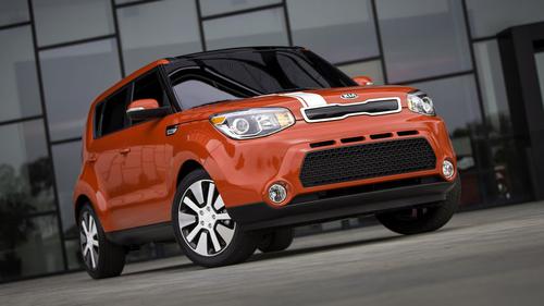 Kia thu hồi gần 295.000 xe vì nguy cơ cháy khoang động cơ
