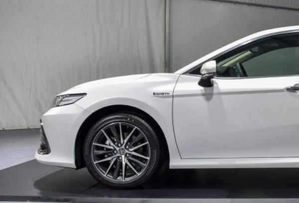 Xem trước Toyota Camry 2022 ra mắt tại Thái Lan, dự kiến sẽ sớm về Việt Nam