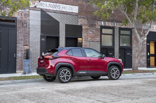 Toyota niêm yết giá Yaris Cross 445 triệu
