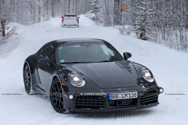 Porsche 911 đời 2024 lộ diện với ngoại hình khác lạ