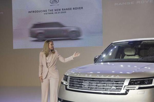 Range Rover mới cập bến Việt Nam với giá từ 12 tỷ đồng
