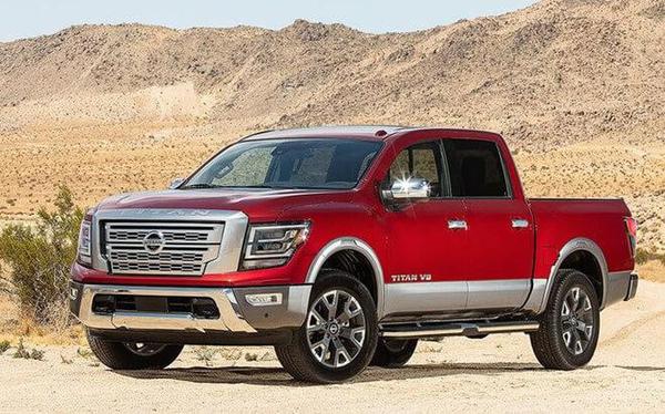 Bán tải Nissan Navara và Titan bị triệu hồi do lỗi hộp số khiến xe tự trôi