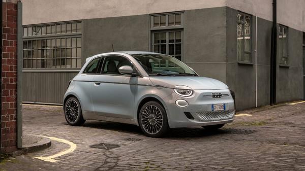 Chủ sở hữu Fiat 500 mới sẽ được thưởng tiền điện tử nếu lái xe an toàn, hiệu quả