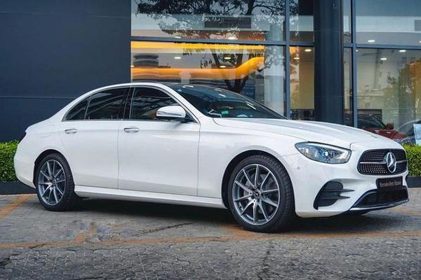 Mercedes-Benz E-Class 2022 bổ sung thêm trang bị, tăng giá thêm 179 triệu đồng